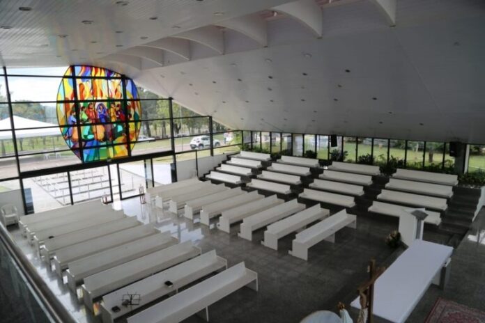 15.6.-Turismo-religioso.-Foto-Divulgação-Setur.-Capela-do-Seminário-Nossa-Senhora-de-Fátima-reúne-obras-de-arte-e-locais-para-contemplação-religiosa