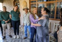 Governadora em exercício Celina Leão entrega licenças ambientais a produtores rurais de Planaltina