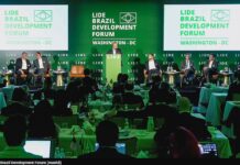 Governador Ibaneis Rocha destaca avanços do DF em saneamento e infraestrutura durante evento em Washington